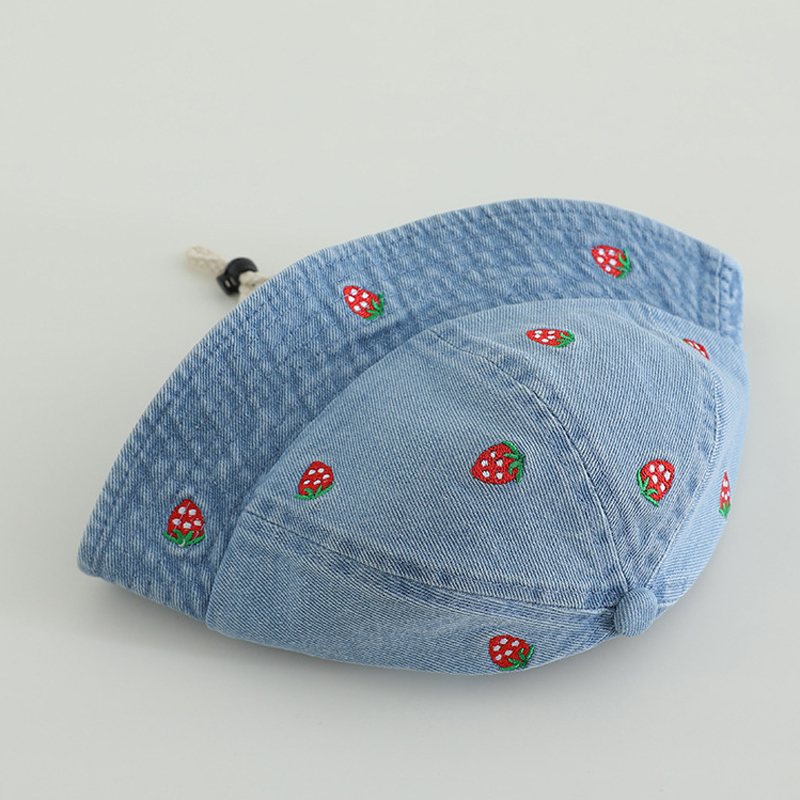 Cherry Embroided Jeans Fisherm - Bucket Hat Embroidered recension och pris