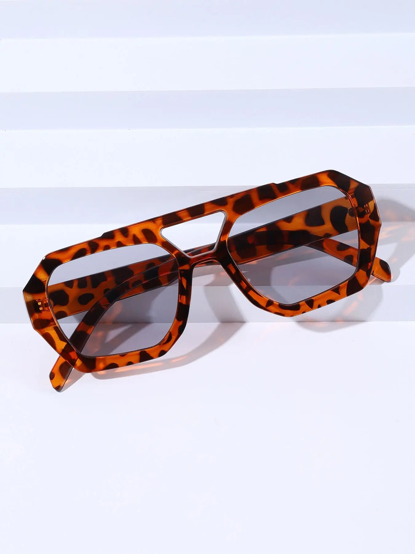 Fashion Vintage Square Irregul - Street Fashion Brands recension och pris