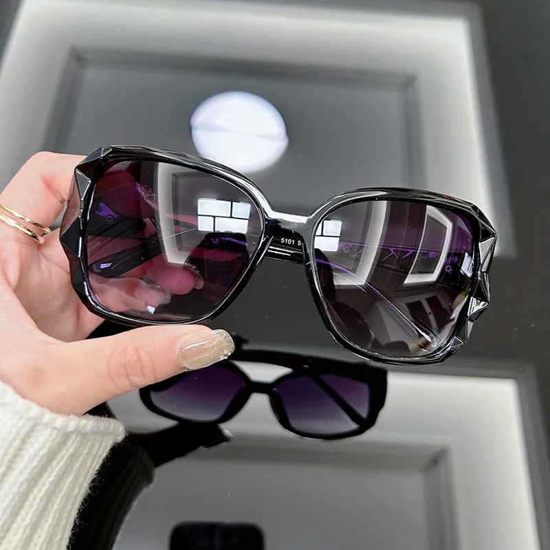 Vintage Oversized Sunglasses W - Street Fashion Brands recension och pris