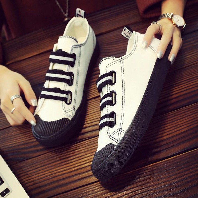 Korean Style Slip-On Canvas Sh - Street Fashion Vibes recension och pris