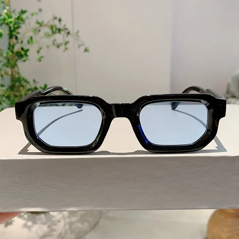Vintage Rectangle Frame Sungla - Street Fashion Brands recension och pris